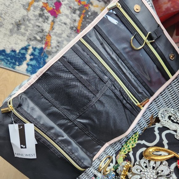 NINE WEST Toiletries Bag - Travel Cosmetics Organizer ~ Hanging Hook - Picture 3 of 3